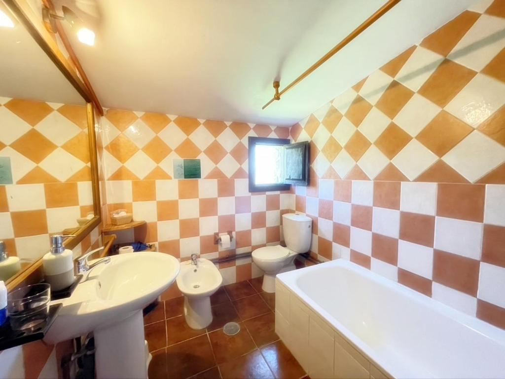 La Asturxana Guest House Malleza Ngoại thất bức ảnh