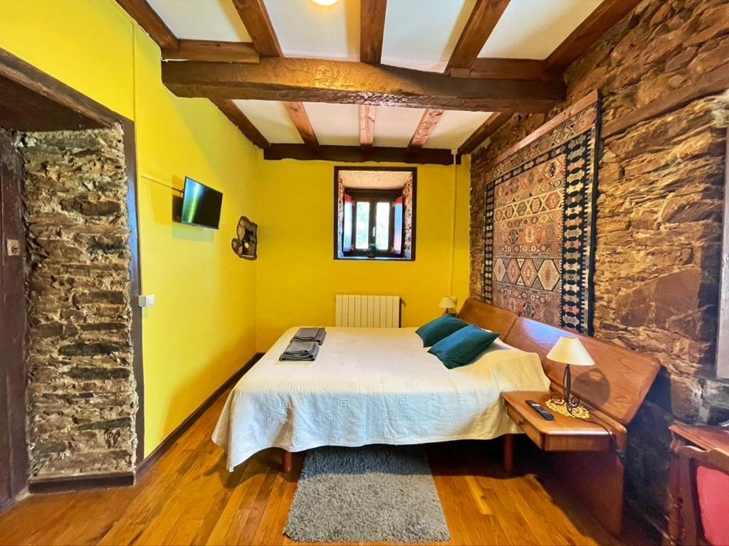 La Asturxana Guest House Malleza Ngoại thất bức ảnh