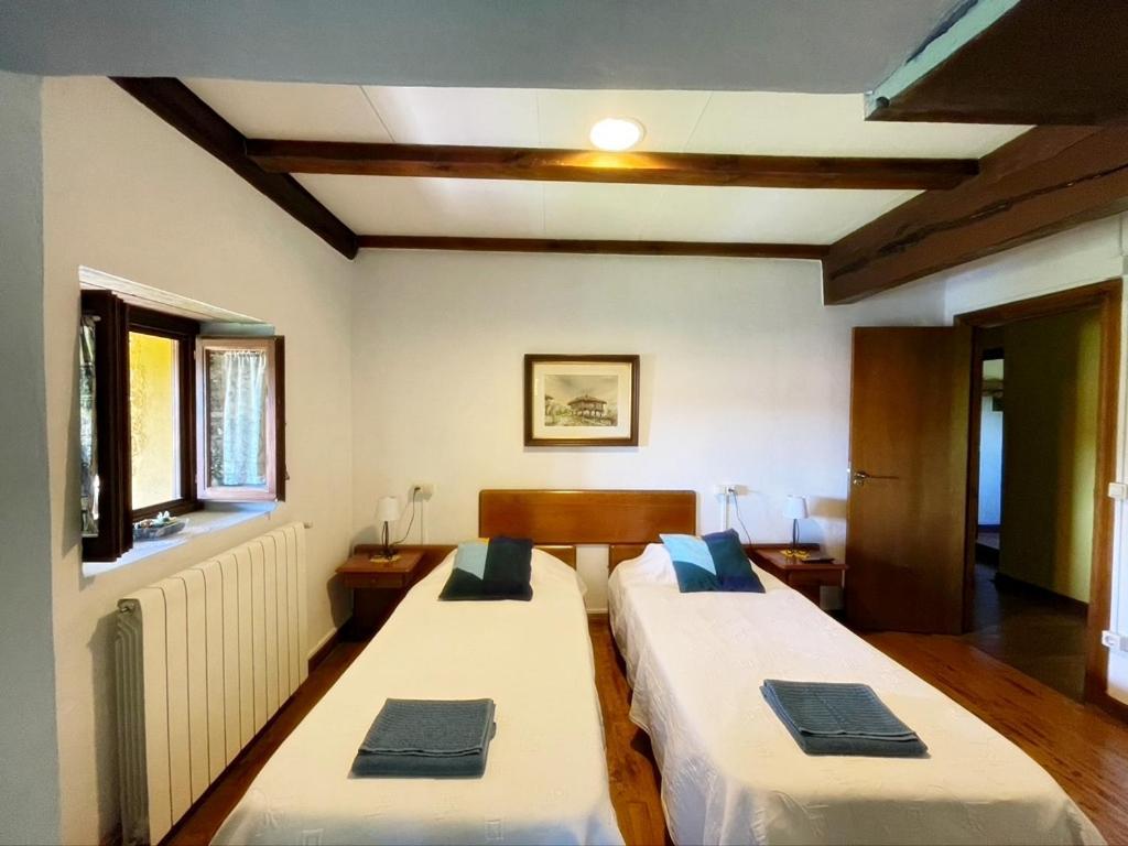 La Asturxana Guest House Malleza Ngoại thất bức ảnh