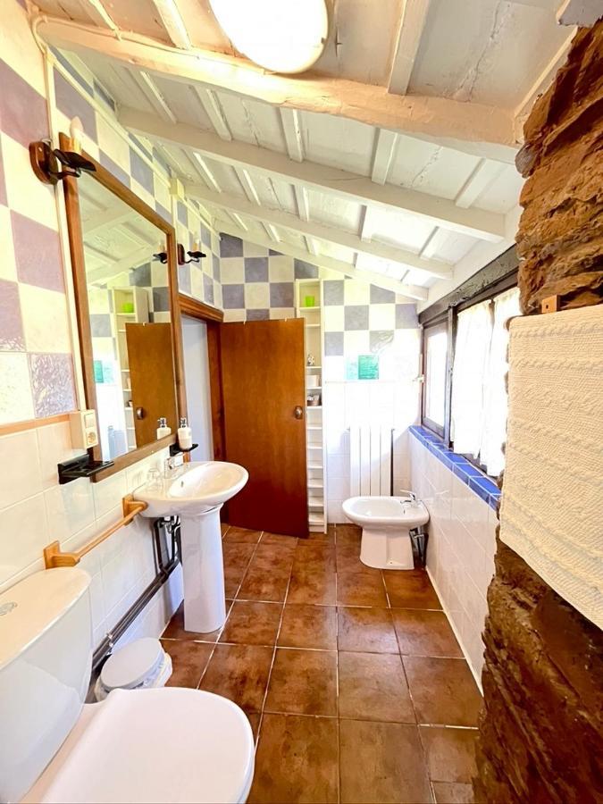 La Asturxana Guest House Malleza Ngoại thất bức ảnh