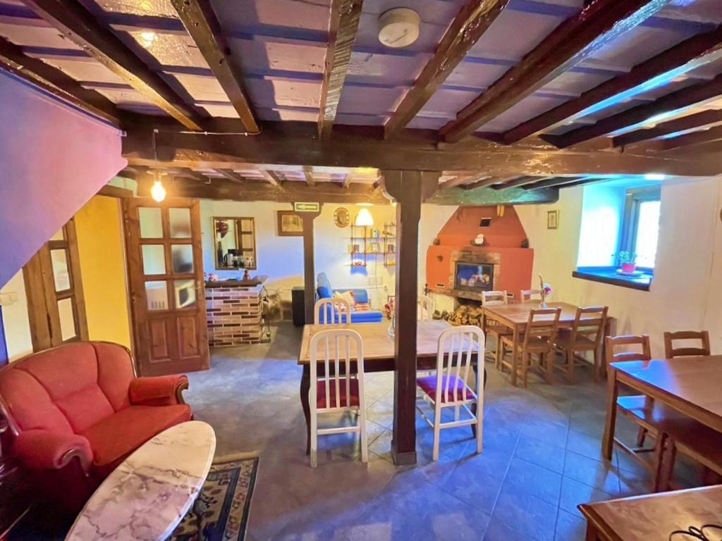 La Asturxana Guest House Malleza Ngoại thất bức ảnh