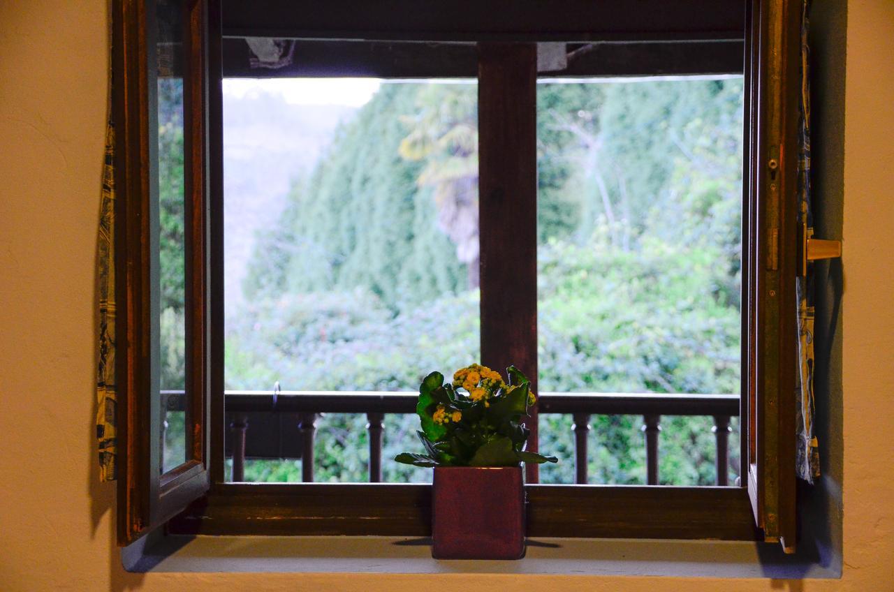 La Asturxana Guest House Malleza Ngoại thất bức ảnh