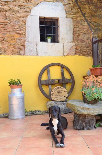 La Asturxana Guest House Malleza Ngoại thất bức ảnh